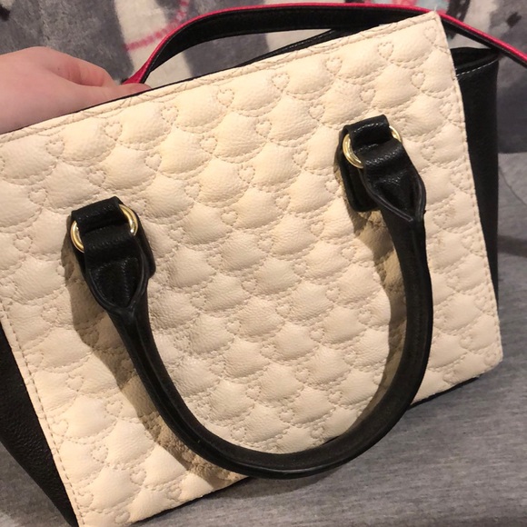 Betsy Johnson Purse - Picture 6 of 8